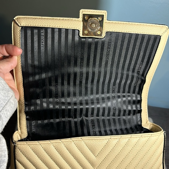 NWOT Victoria Secret tan purse - Picture 4 of 9